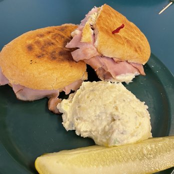 Claras Tidbits Restaurant & Catering - The Blue - American Near Me - Jacksonville, Florida Claras Tidbits Restaurant & Catering - The Blue - American Near Me - Jacksonville, Florida