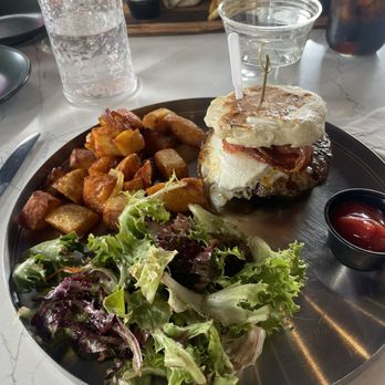 The Lola - Hangover burger - Cocktail Bars Near Me - Hoboken, New Jersey The Lola - Hangover burger - Cocktail Bars Near Me - Hoboken, New Jersey
