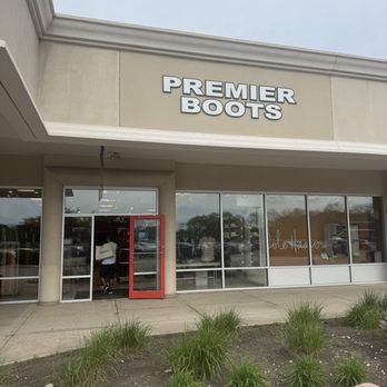 Premier Boots - Men's Clothing Near Me - Pleasant Prairie, Wisconsin