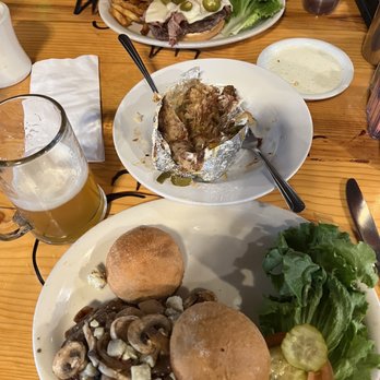 Descanso Junction Restaurant - Jack Daniels burger, pulled pork jalapeño baked potato, ultimate sliders - American Near Me - Descanso, California