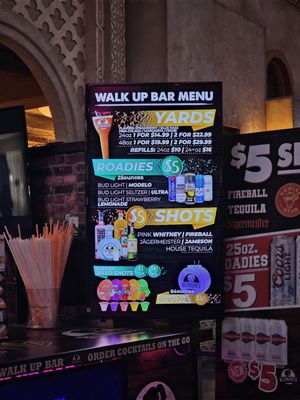 Blondies Sports Bar & Grill by null