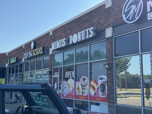 Mimi's Donuts