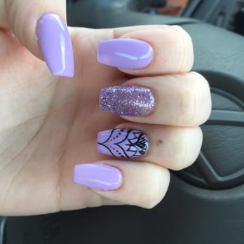 Hello Nails & Spa - Amazing henna nails by Danny - Day Spas Near Me - Vacaville, California