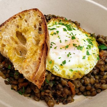 Piccolina - Another delicious brunch at Piccolina: lentils with fried egg and lightly toasted sourdough - Italian Near Me - Washington, DC, District of Columbia