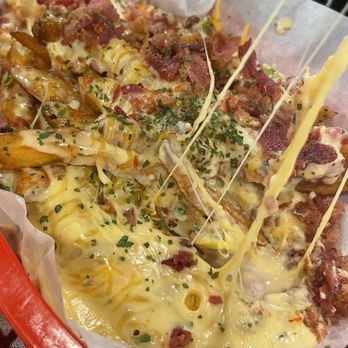 Crawdaddy's Kitchen - Cajun swamp fries - Seafood Near Me - Shreveport, Louisiana