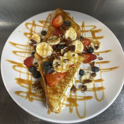 EGGVENTURE CAFE - Eggventure French toast!