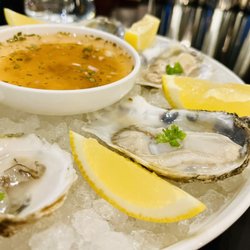 Quadrant - Raw oysters