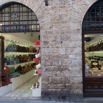 Cuoieria Fiorentina - CUOIERIA FIORENTINA SHOP - VIA S. GIOVANNI, 53 SAN GIMIGNANO - Leather Goods Near Me - Reggello, PO Cuoieria Fiorentina - CUOIERIA FIORENTINA SHOP - VIA S. GIOVANNI, 53 SAN GIMIGNANO - Leather Goods Near Me - Reggello, PO
