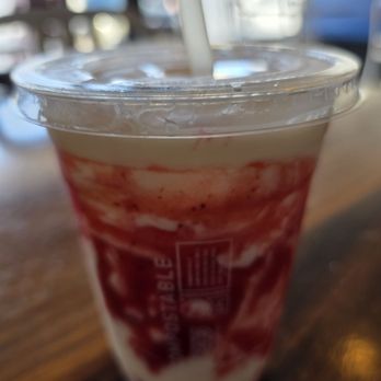 La Birria - Strawberry horchata - Tacos Near Me - Aiea, Hawaii La Birria - Strawberry horchata - Tacos Near Me - Aiea, Hawaii
