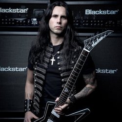 Svanlund Design - Gus G - Ozzy Osbourne, Firewind in military vest from Svanlund Design.