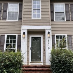 G&J Labor Service - An after pic of the pressure washing job we in on the same lake view Alabama house