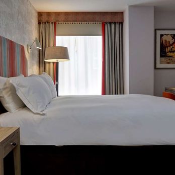 DoubleTree by Hilton York - Guest room - Hotels Near Me - York, YOR