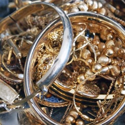 Precious Metals Reclaiming Service - Gold Jewelry Scrap Buyers
