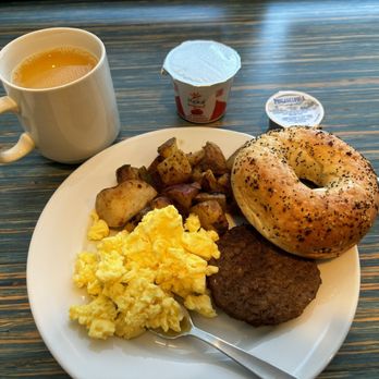Home2 Suites by Hilton Clovis - Great breakfast. Make sure you take your probiotics! - Hotels Near Me - Clovis, New Mexico