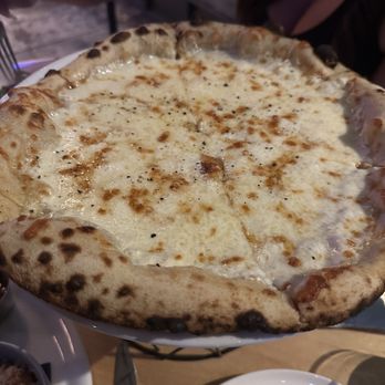 Nolita Hall - Quattro formaggi pizza - Pizza Near Me - San Diego, California Nolita Hall - Quattro formaggi pizza - Pizza Near Me - San Diego, California
