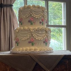 Sugar & Spice Bake Shoppe - Wonderful looking and very tasty wedding cake!
