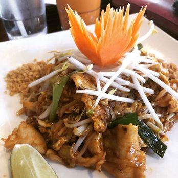 Pop Thai Restaurant - Thai Near Me - Orlando, Florida