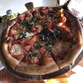 Creekside Pizza & Taproom - Margarita pizza - Pizza Near Me - San Anselmo, California Creekside Pizza & Taproom - Margarita pizza - Pizza Near Me - San Anselmo, California