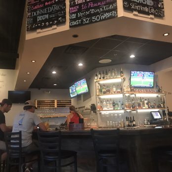 Fam's Brewing Co. - This is the bar - Pizza Near Me - Charleston, South Carolina
