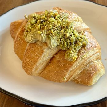 La Boulangerie Boul'Mich - Pistachio croissant - Breakfast & Brunch Near Me - Key Biscayne, Florida La Boulangerie Boul'Mich - Pistachio croissant - Breakfast & Brunch Near Me - Key Biscayne, Florida