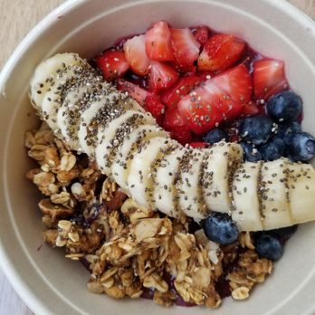 Fruitive - Healthy Food & Smoothies - antioxidant berry bowl (açai bowl) - Juice Bars & Smoothies Near Me - Washington, DC, District of Columbia