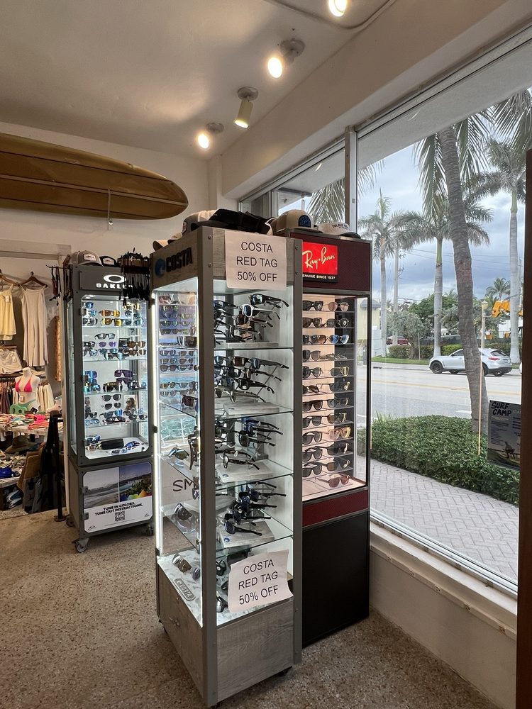 Island Water Sports - Delray Beach Logo