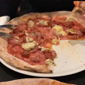 Piccolo Grande Amore - Pizza Near Me - Madrid, M Piccolo Grande Amore - Pizza Near Me - Madrid, M