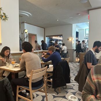 La Pecora Bianca UES - Inside - Italian Near Me - New York, New York La Pecora Bianca UES - Inside - Italian Near Me - New York, New York