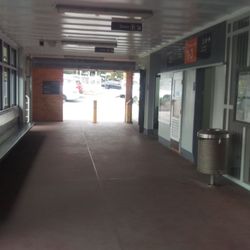 Auchenflower Railway Station - Concourse