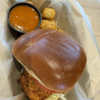 sneakybird - Homestyle Chicken Sandwich - Chicken Wings Near Me - Scottsdale, Arizona sneakybird - Homestyle Chicken Sandwich - Chicken Wings Near Me - Scottsdale, Arizona