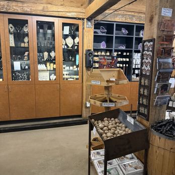 Queen Mine Tours - Interior - Tours Near Me - Bisbee, Arizona Queen Mine Tours - Interior - Tours Near Me - Bisbee, Arizona