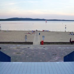 Strandbad Müggelsee - Blick von der Treppe Richtung Müggelberge (in Berlin sind 100m Hügel schon Berge;-)