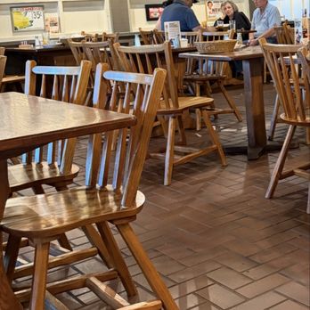 Cracker Barrel Old Country Store - Southern Near Me - Gulfport, Mississippi