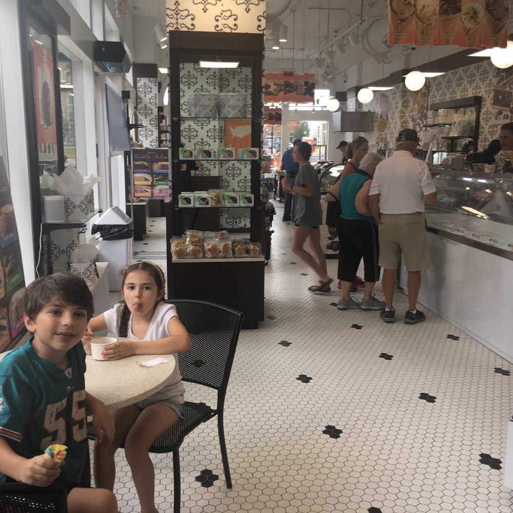 Kilwins Ice Cream - Chocolate - Fudge - Kilwins! - Ice Cream & Frozen Yogurt Near Me - Alpharetta, Georgia