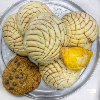 Panaderia Cuscatleca - The have can dulce from El Salvador, Mexico, and Guatemala. - Bakeries Near Me - Los Angeles, California Panaderia Cuscatleca - The have can dulce from El Salvador, Mexico, and Guatemala. - Bakeries Near Me - Los Angeles, California
