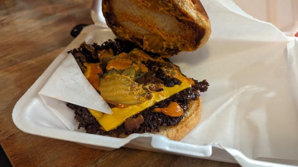 GUSTOS burger bar + more by null