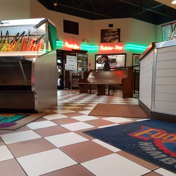 Fuddruckers - Burgers Near Me - Saskatoon, Saskatchewan Fuddruckers - Burgers Near Me - Saskatoon, Saskatchewan