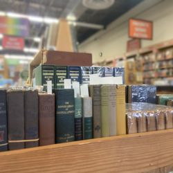 Mr Bookman - Antiques books