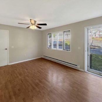 RJ Construction - Living room - General Contractors Near Me RJ Construction - Living room - General Contractors Near Me