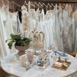 Gown try-on selection area
