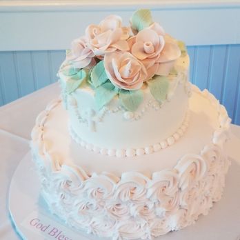 Giuseppina's Italian Bakery - a wedding cake - Bakeries Near Me - South Windsor, Connecticut