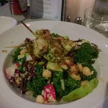 Bill's - Veggie salad with Chicken as a supplement.  It doesn't look like but after eating the plate you feel full! - British Near Me - Worcester, WOR