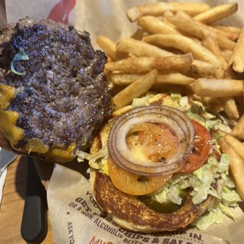 Chili's - Oldtimer w/Cheese opened - American Near Me - Oldsmar, Florida
