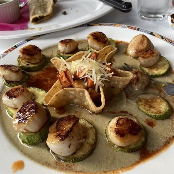 Mis Moles Restaurant - Scallops with Mole Verde Scallops Callos de Hacha en Xikil Pak - Mexican Near Me - Chicago, Illinois Mis Moles Restaurant - Scallops with Mole Verde Scallops Callos de Hacha en Xikil Pak - Mexican Near Me - Chicago, Illinois