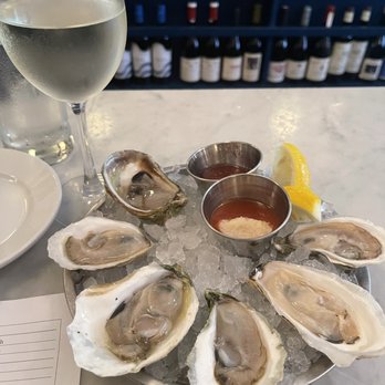 Neptune Oyster - Seafood Near Me - Boston, Massachusetts Neptune Oyster - Seafood Near Me - Boston, Massachusetts