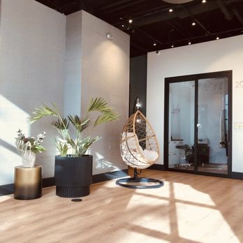 ASPIRE Salon Studios - Waiting area in the front lobby. Lovely. - Hair Salons Near Me - Costa Mesa, California