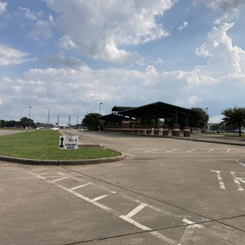 Fort Bend County Fair & Rodeo - Huge driveway here - Rodeo Near Me - Rosenberg, Texas Fort Bend County Fair & Rodeo - Huge driveway here - Rodeo Near Me - Rosenberg, Texas