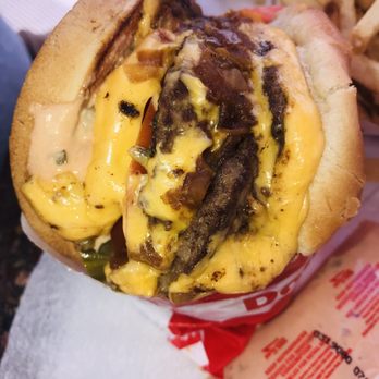 In-N-Out Burger - sexy 3x3 - Burgers Near Me - Burbank, California In-N-Out Burger - sexy 3x3 - Burgers Near Me - Burbank, California