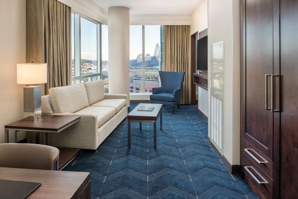 Embassy Suites by Hilton Seattle Downtown Pioneer Square by null