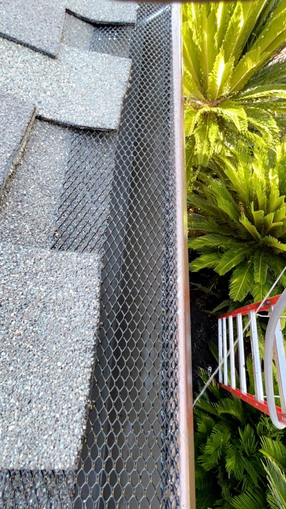 Slide of Sol Solar Cleaning Services